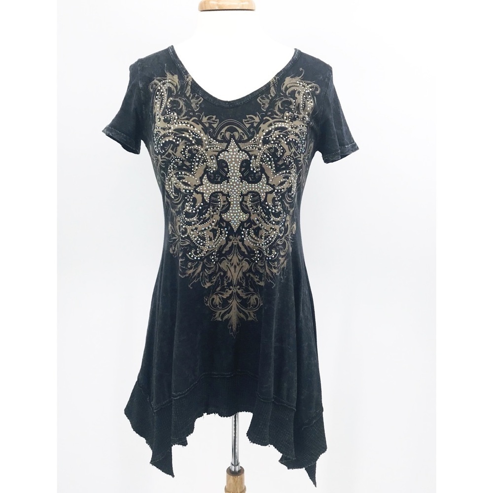 Vocal NWOT Rhinestone embellished top